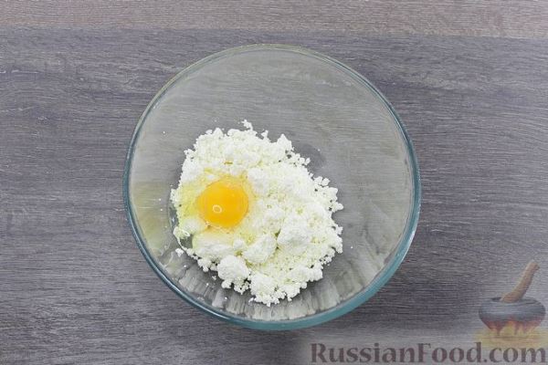 Гренки с творогом, виноградом и сыром (в духовке)