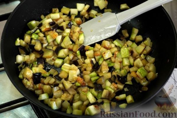 Салат с булгуром и овощами