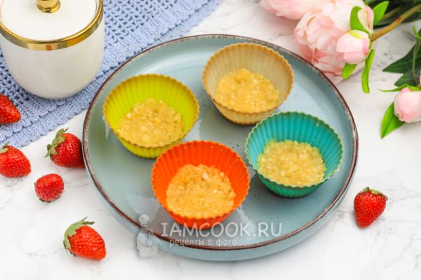 Мини-чизкейки с клубникой
