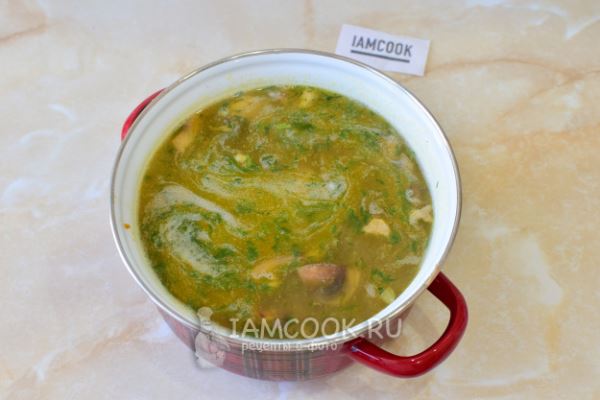 Грибной суп с тушенкой