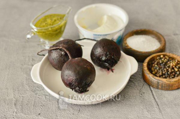 Свекла с соусом песто