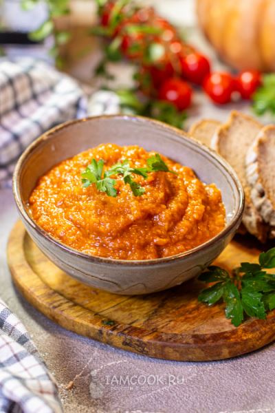 Икра из тыквы с томатной пастой