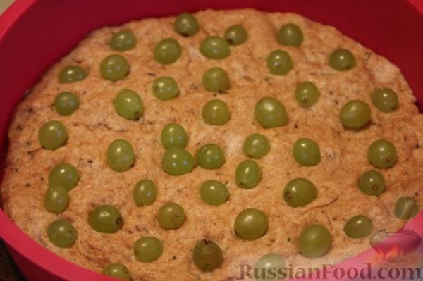 Фокачча из цельнозерновой муки, с виноградом