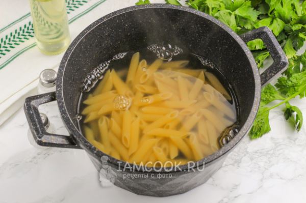 Паста с мидиями с соусом песто