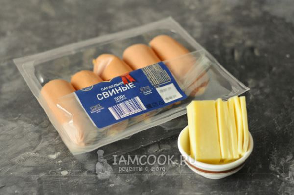 Сардельки с сыром в духовке