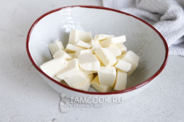 Сливочное масло с укропом и чесноком