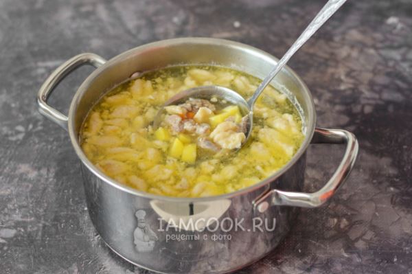 Суп с клецками с тушенкой