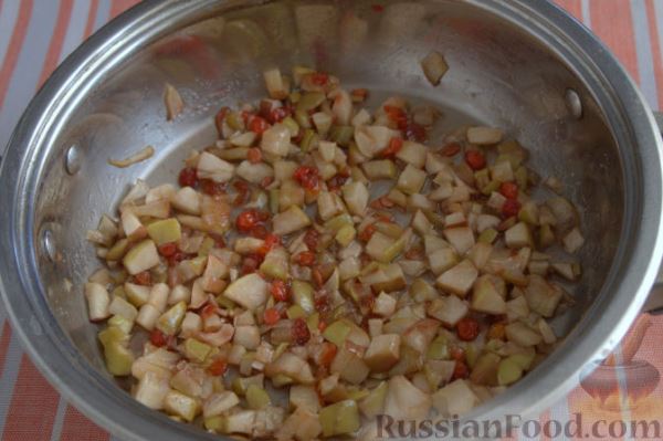 Пирог с калиной и яблоками (на творожном тесте)