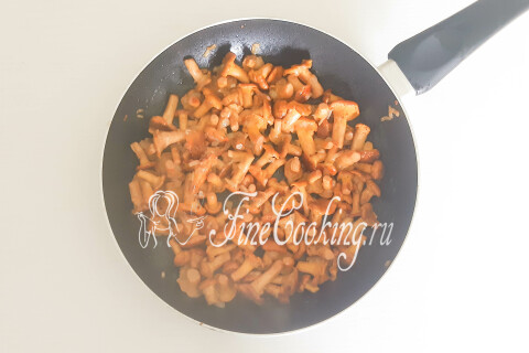 Пирог с лисичками