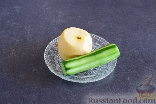 Закуска из ветчины и сыра с соусом из хрена