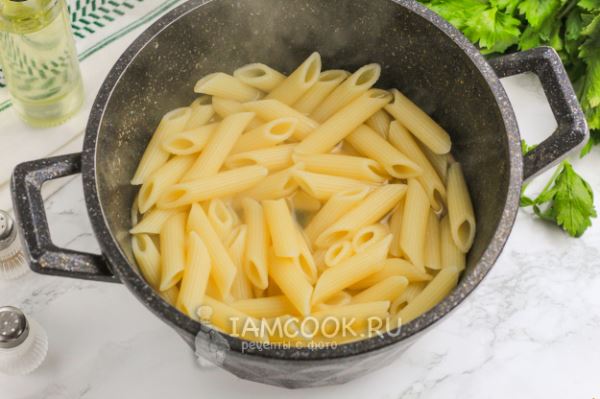 Паста с мидиями с соусом песто