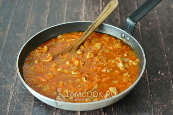 Гуляш из свинины с кетчупом