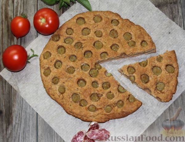 Фокачча из цельнозерновой муки, с виноградом