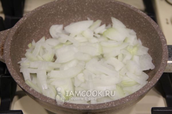 Луковая намазка на хлеб